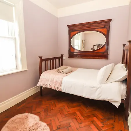 The Merchant's Store * Kilrush