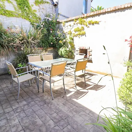 Apartament The Merchant's Store