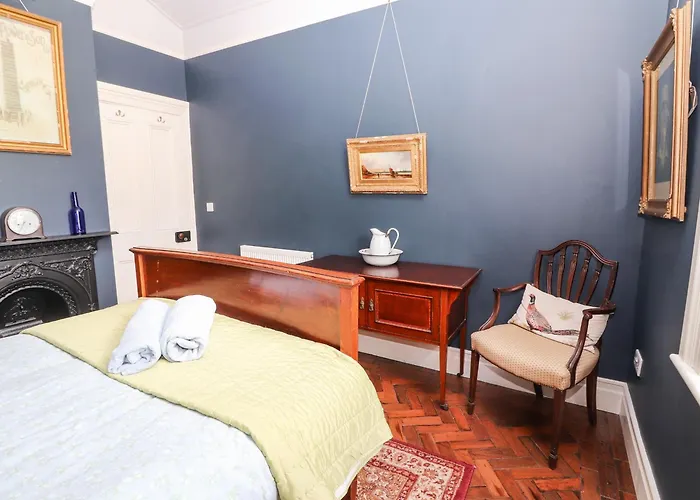 The Merchant's Store Daire