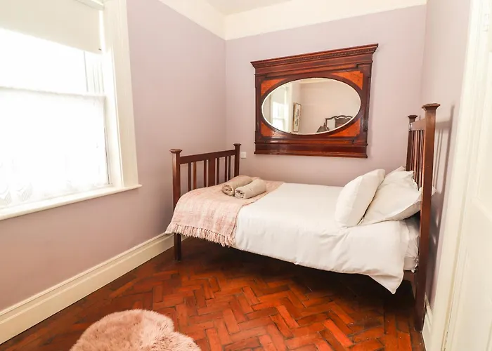 The Merchant's Store * Kilrush