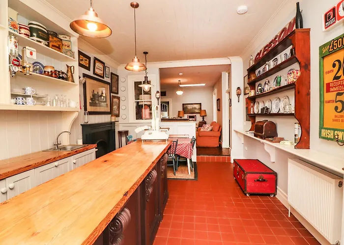 The Merchant's Store * Kilrush